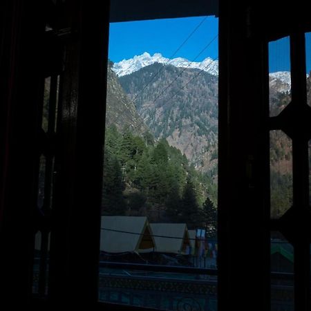 Chojh Inn Cafe & Homestay Kasol Bagian luar foto